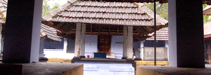 Garudan Kavu Photos